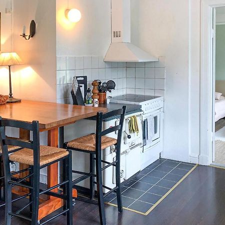 Nice Home In Mantorp With Kitchen Εξωτερικό φωτογραφία